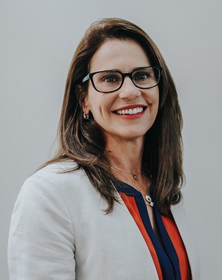 Profa. Dra. Luzia Cristina Antoniossi Monteiro